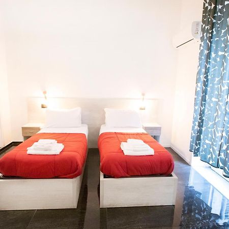 Hall Inn B&B In Chiostro Napoli Bagian luar foto