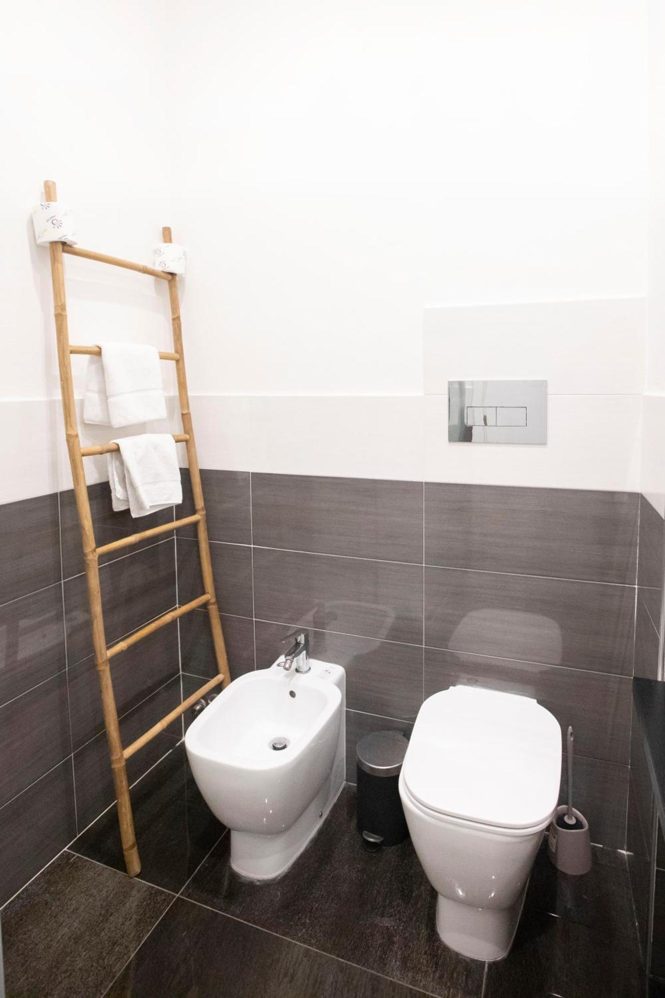 Hall Inn B&B In Chiostro Napoli Bagian luar foto