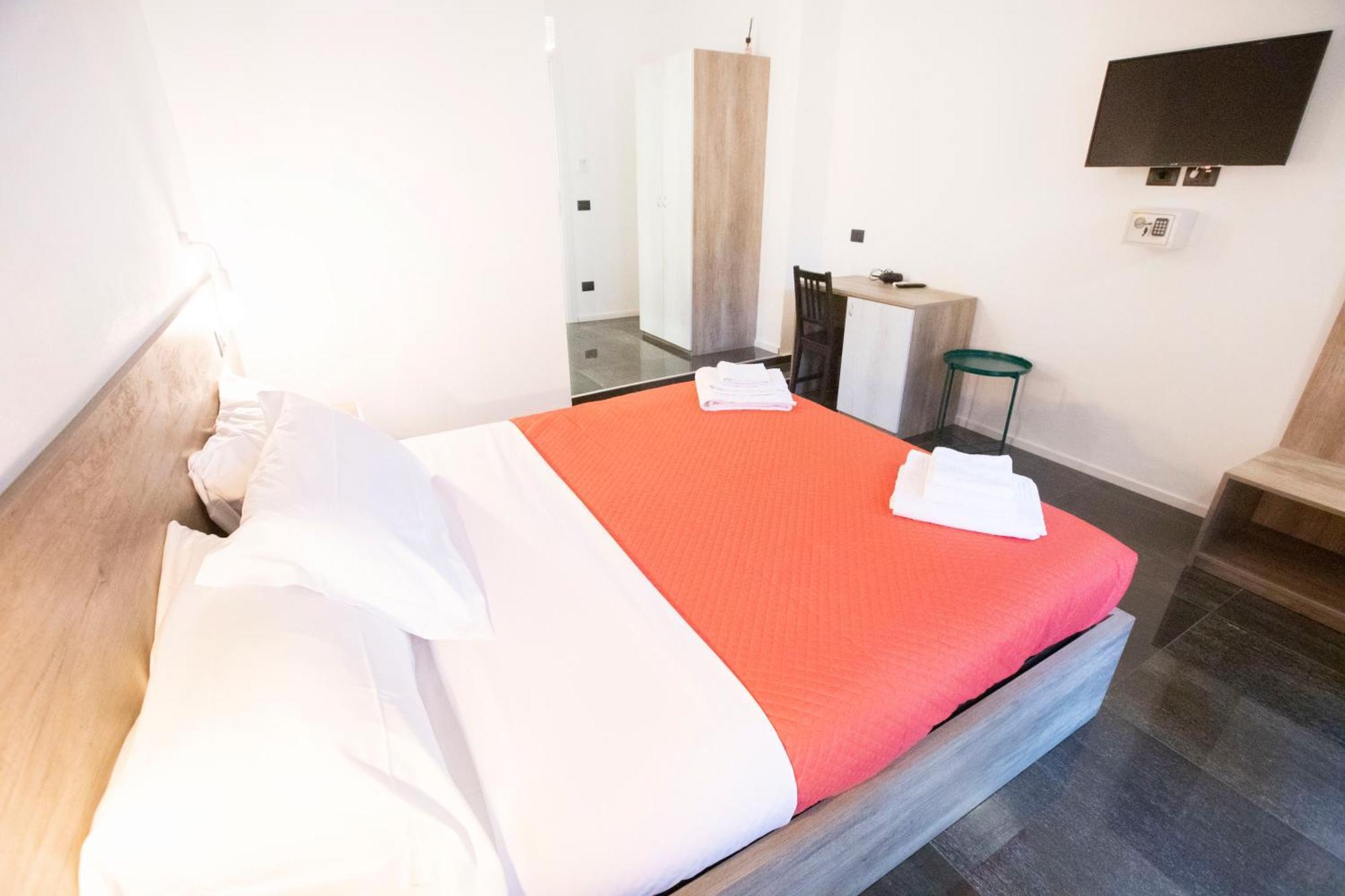 Hall Inn B&B In Chiostro Napoli Bagian luar foto